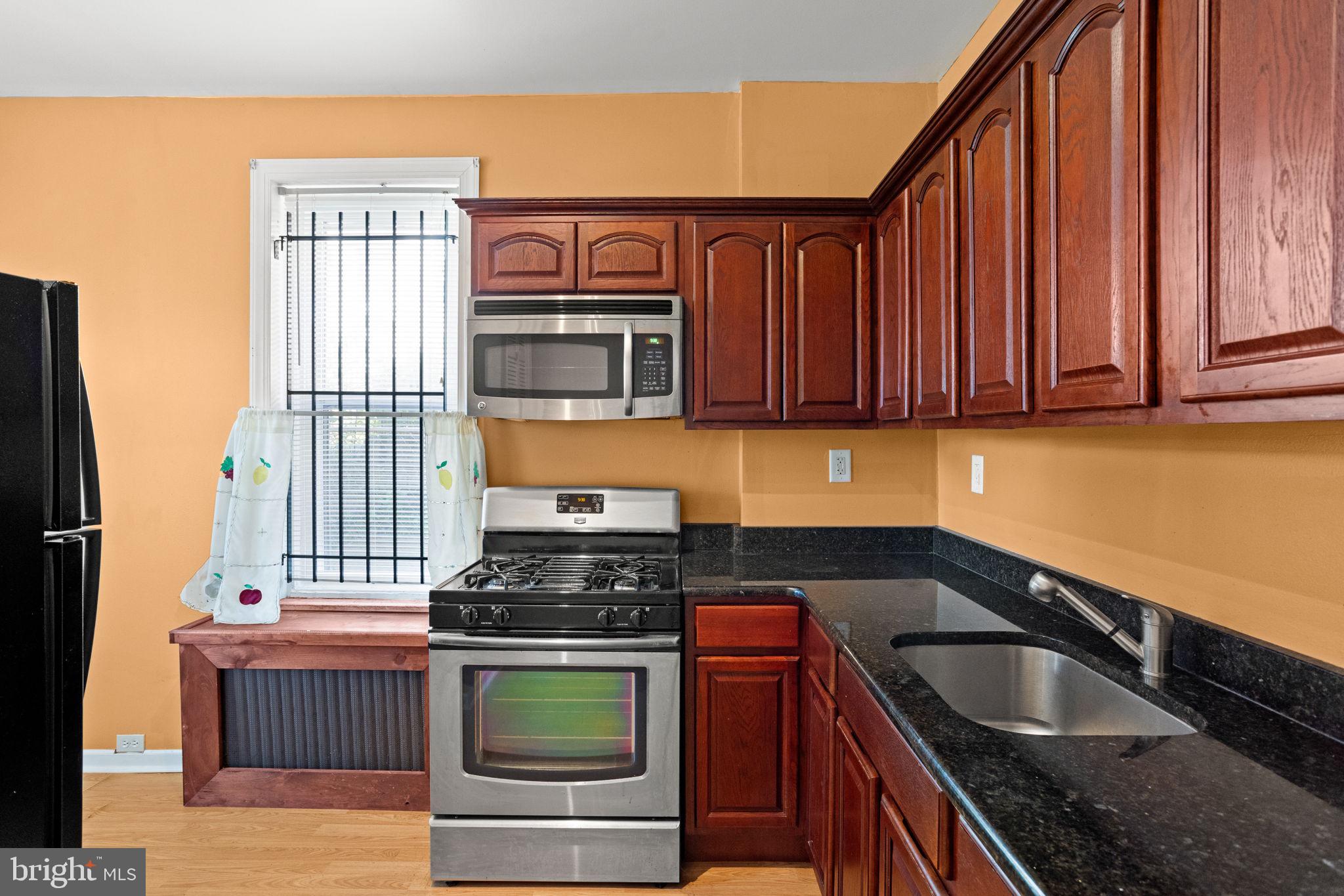 6446 W Girard Ave
