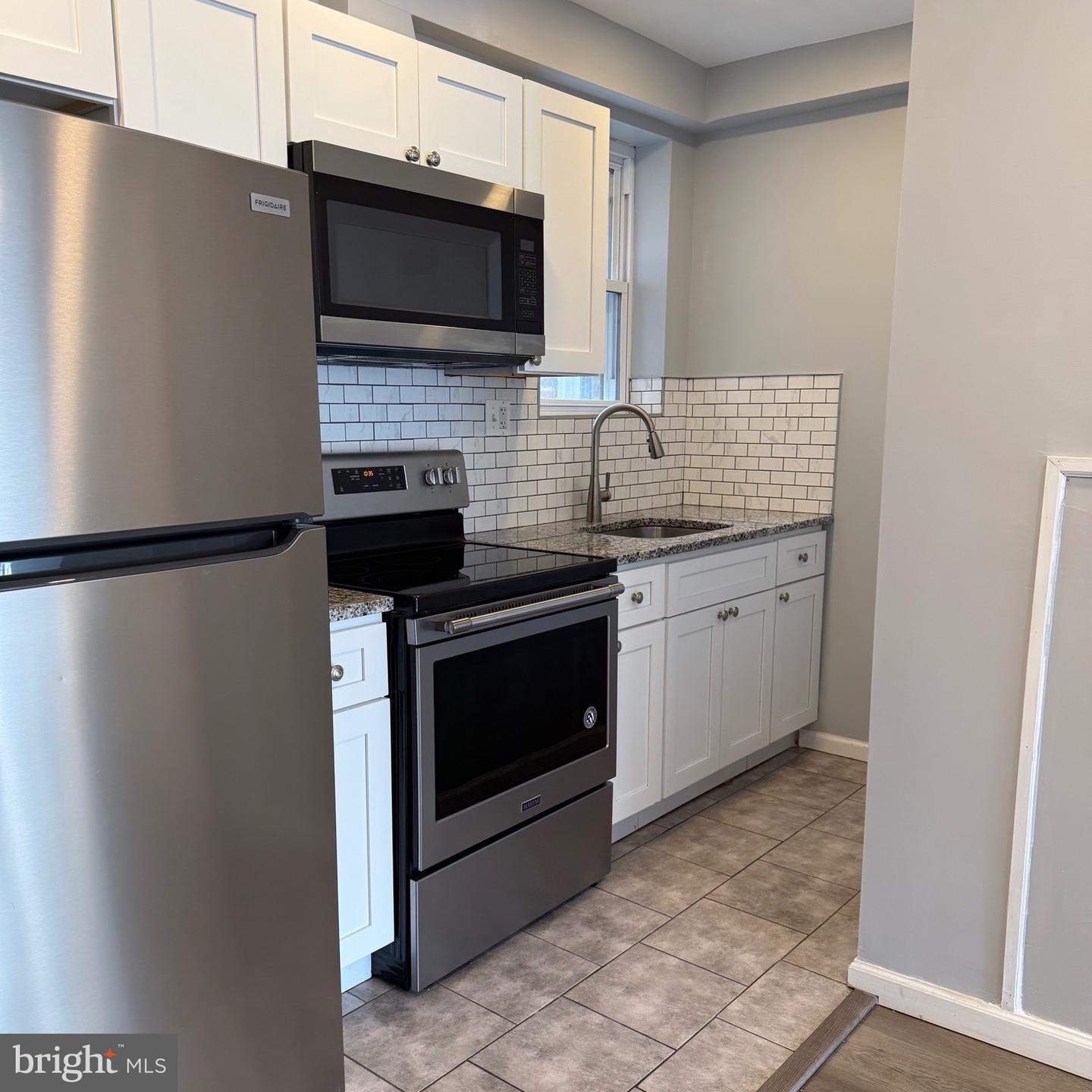 567 VAN KIRK ST #1