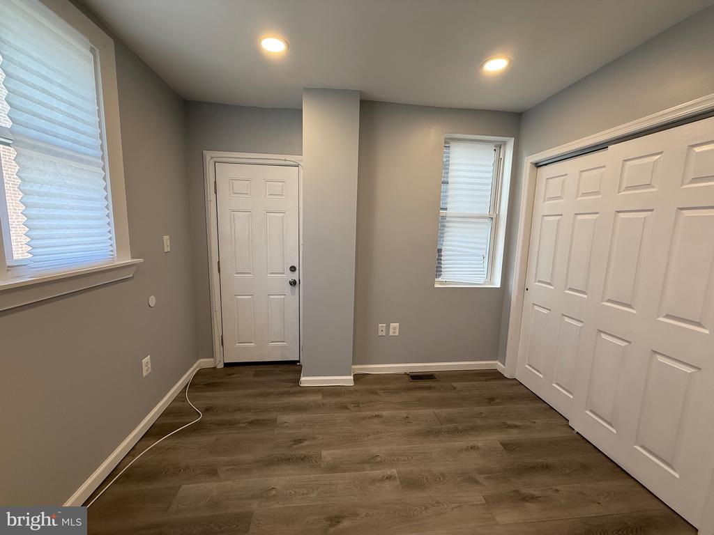 567 VAN KIRK ST #1