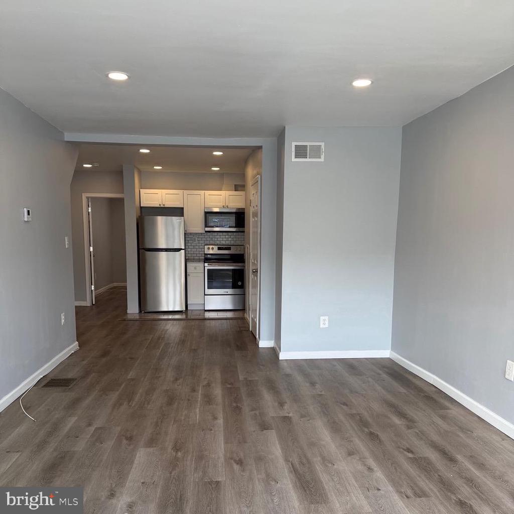 567 VAN KIRK ST #1