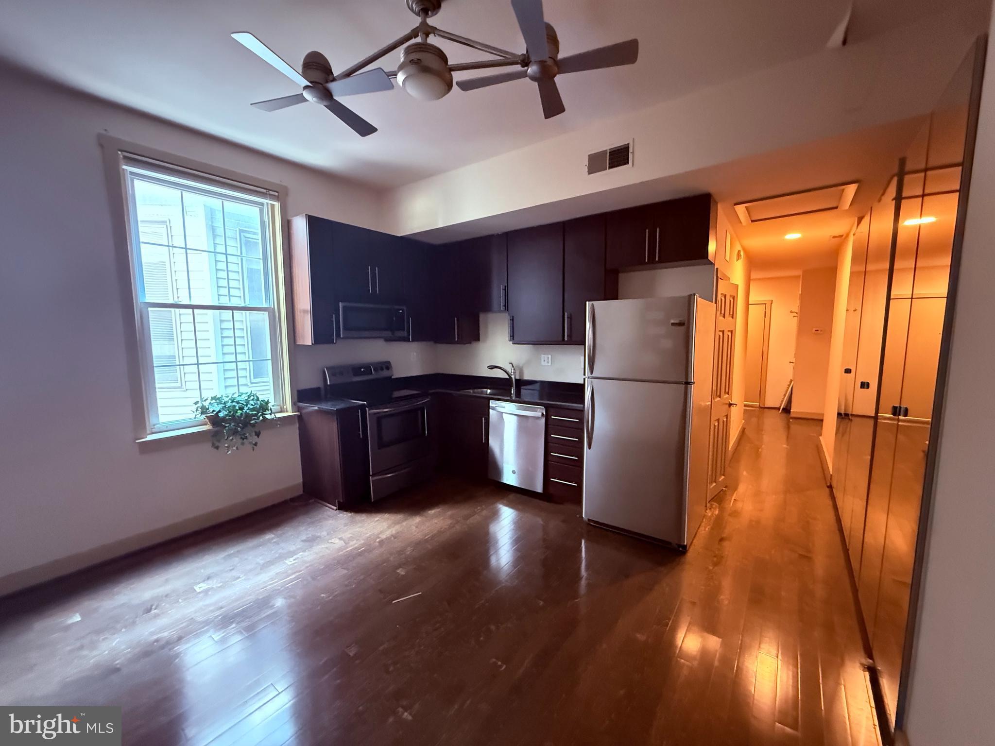 1431 SPRUCE STREET 2R