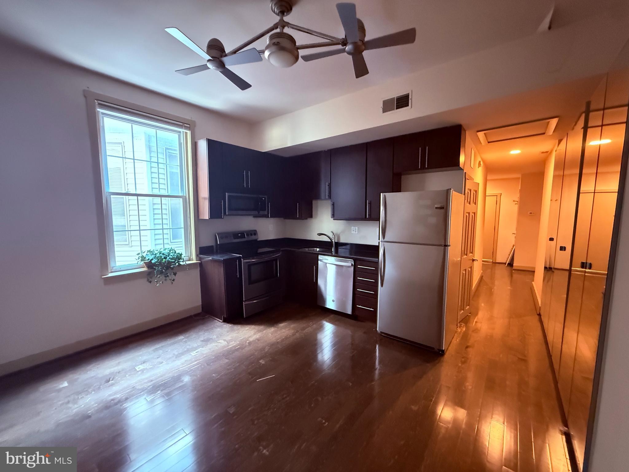 1431 SPRUCE STREET 2R