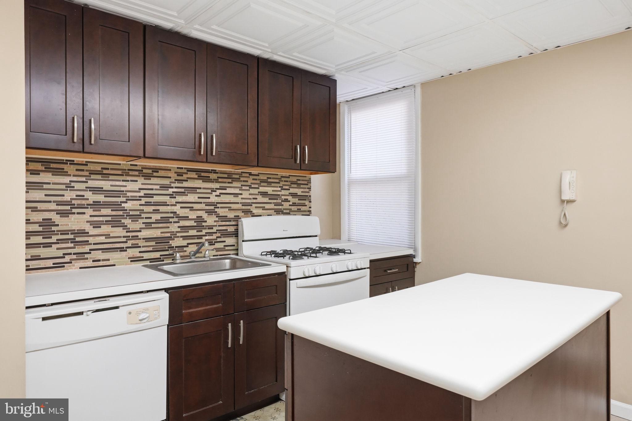 455 FAIRMOUNT AVENUE