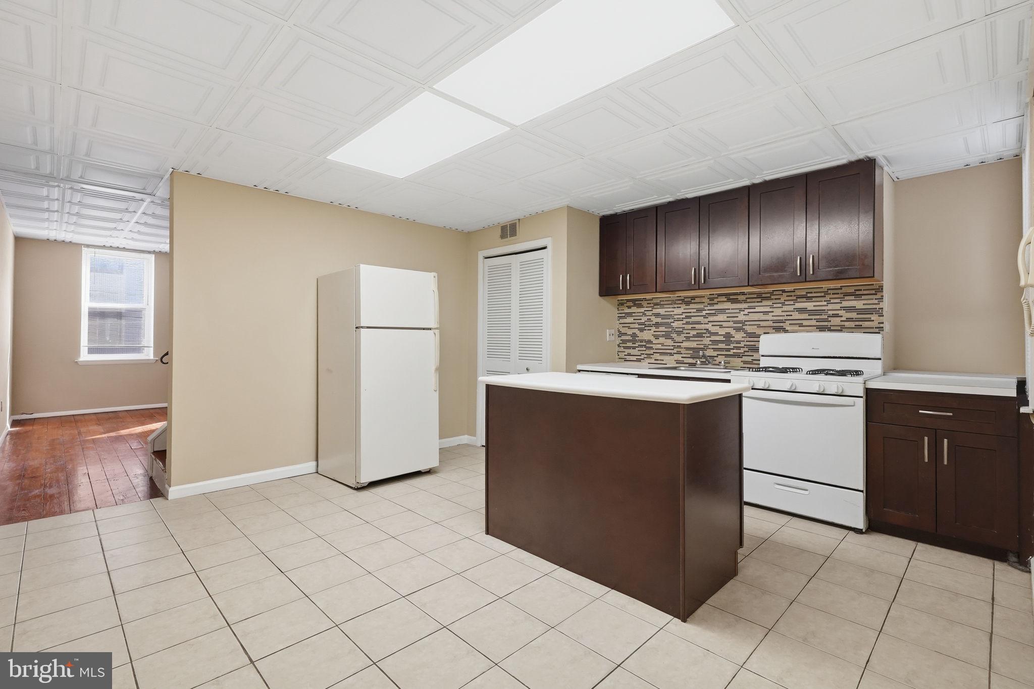 455 FAIRMOUNT AVENUE