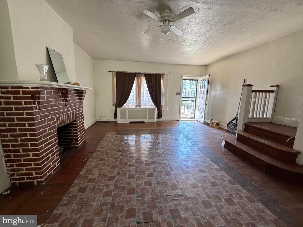 235 E PRICE STREET