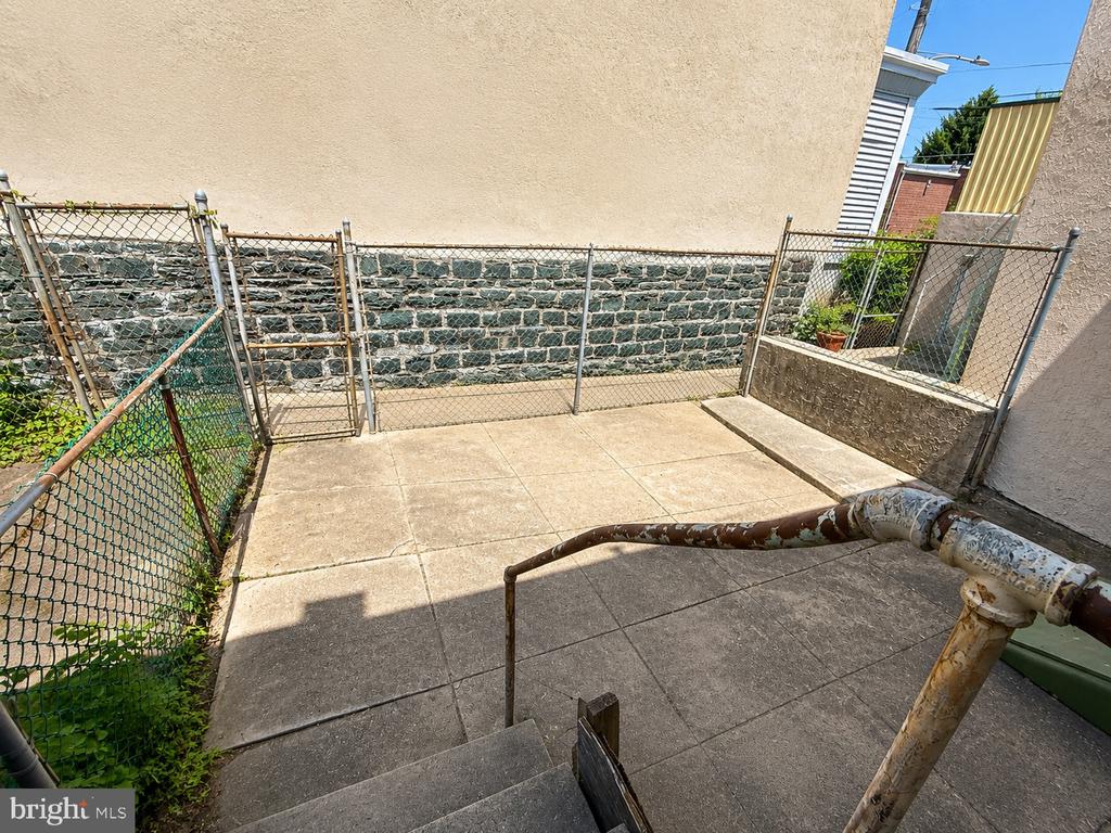 235 E PRICE STREET