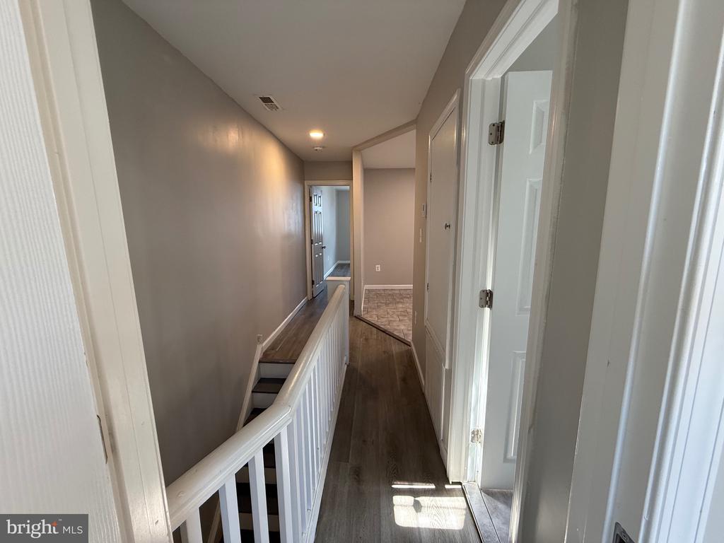 567 VAN KIRK STREET Unit: 2ND FLOOR
