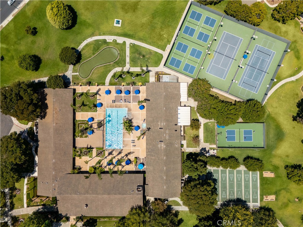 8566 Fallbrook Circle 703C