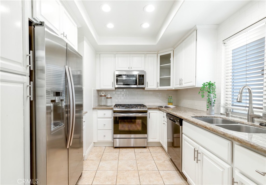 8566 Fallbrook Circle 703C