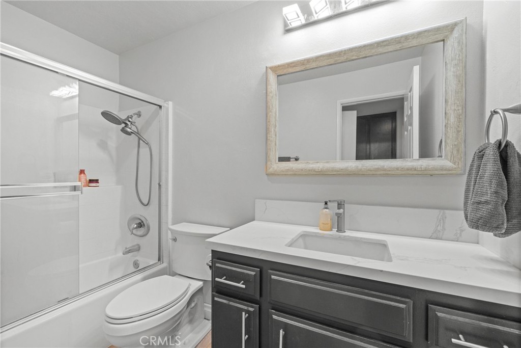 8211 Mainsail Drive 104