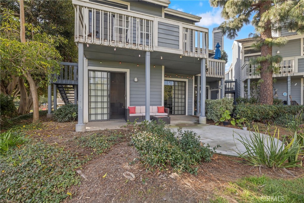 8211 Mainsail Drive 104