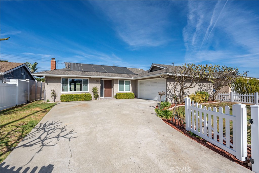 5251 Meadowlark Drive