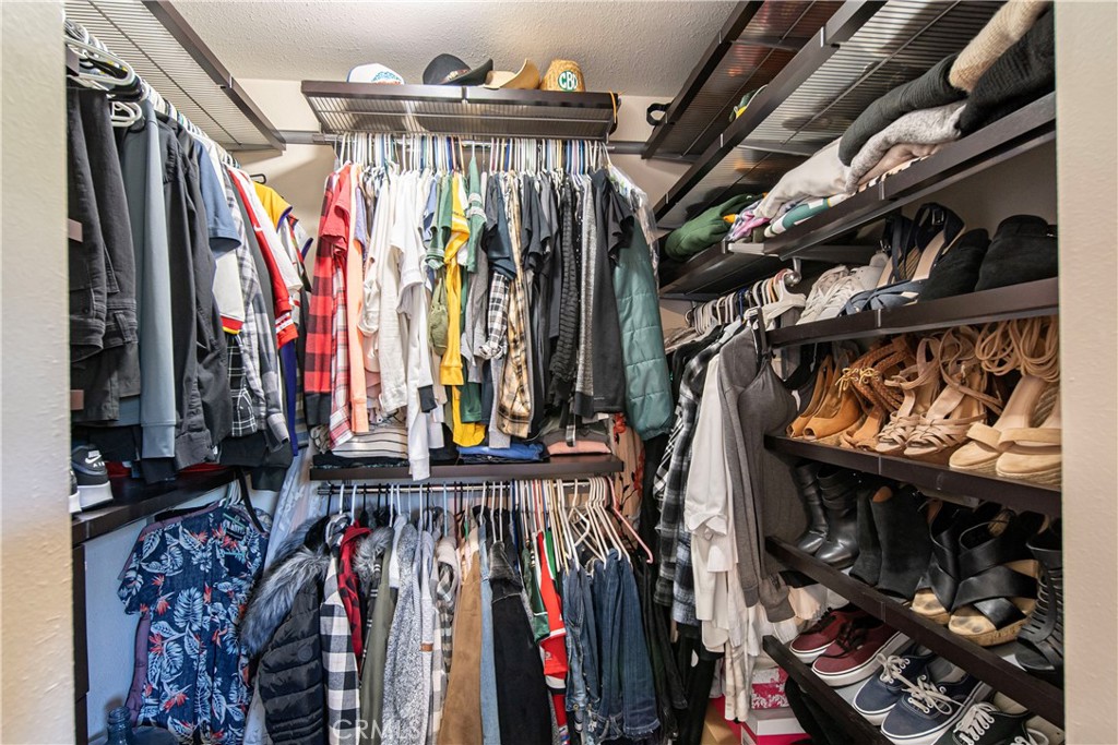 5251 Meadowlark Drive