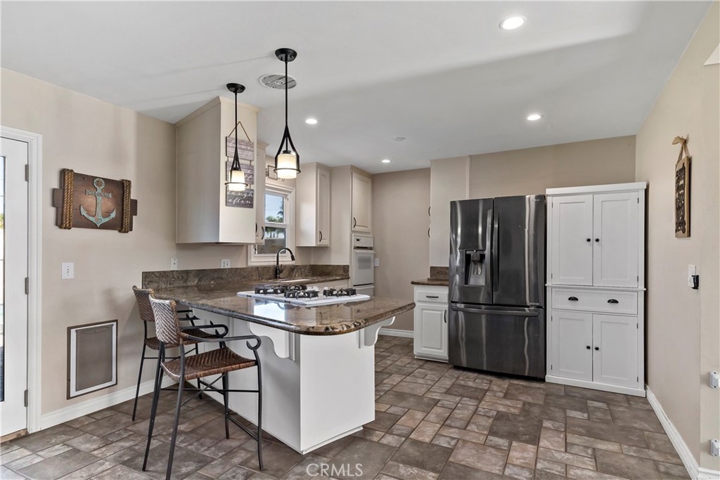 5251 Meadowlark Drive