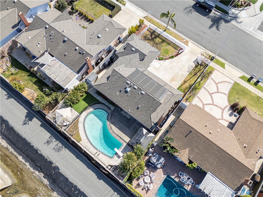 5251 Meadowlark Drive