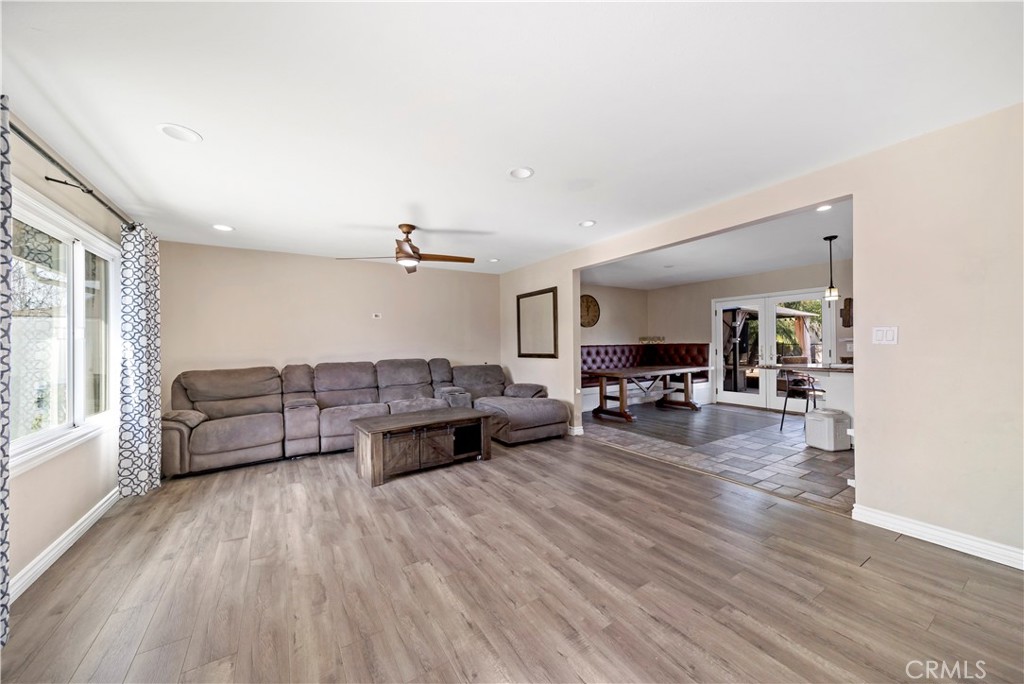 5251 Meadowlark Drive