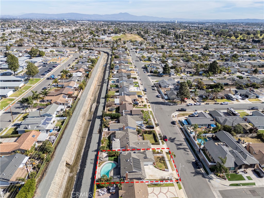 5251 Meadowlark Drive