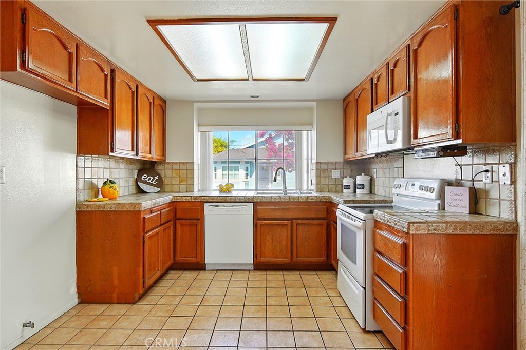 16513 Sweet Gum Lane