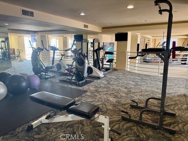 200 Pacific Coast Highway 250