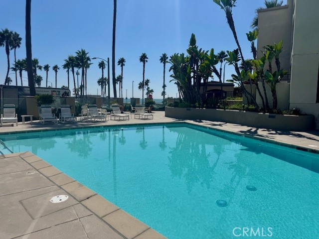 200 Pacific Coast Highway 250