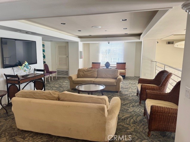 200 Pacific Coast Highway 250