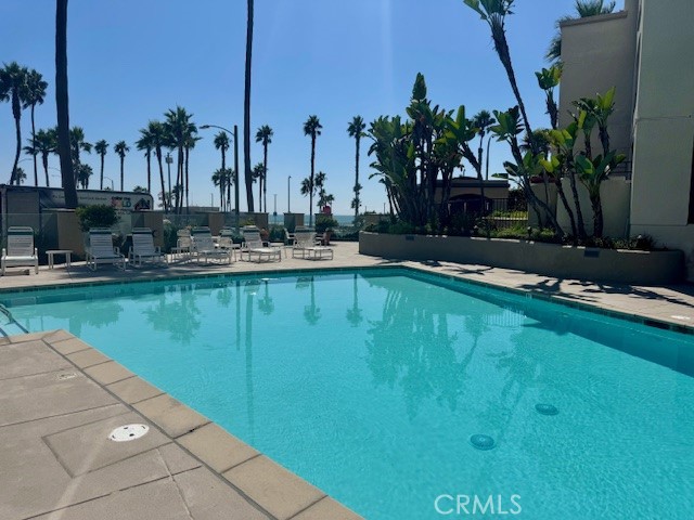 200 Pacific Coast Highway 250