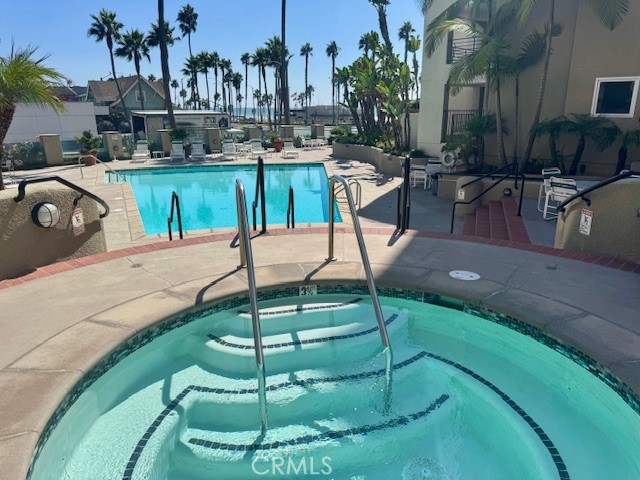 200 Pacific Coast Highway 250