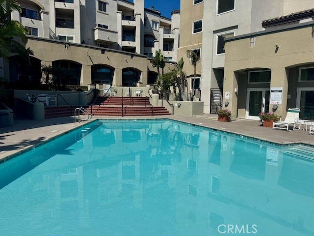 200 Pacific Coast Highway 250