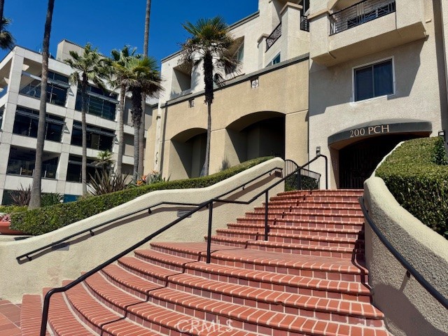 200 Pacific Coast Highway 250