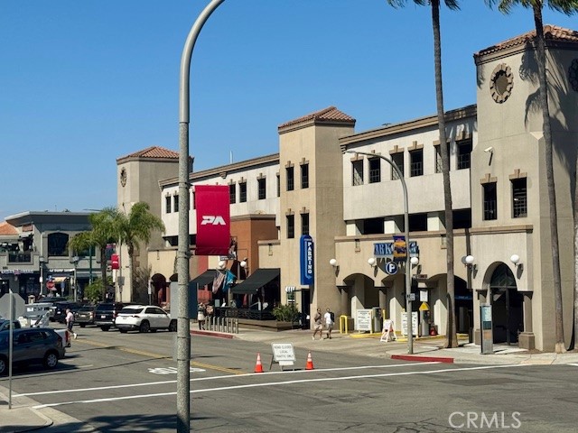 200 Pacific Coast Highway 250