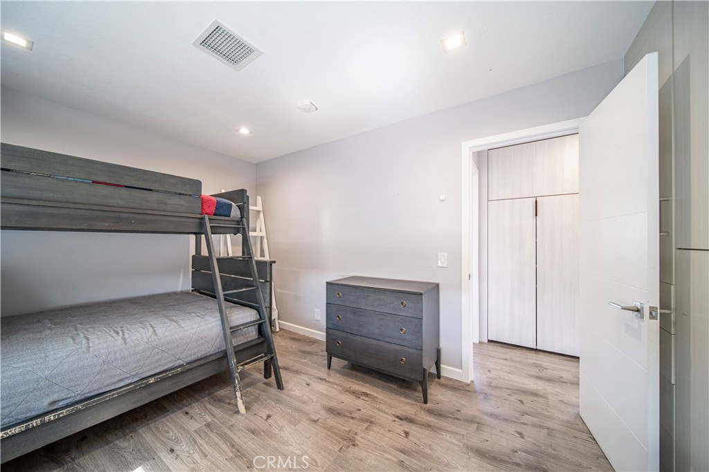 8711 Mossford