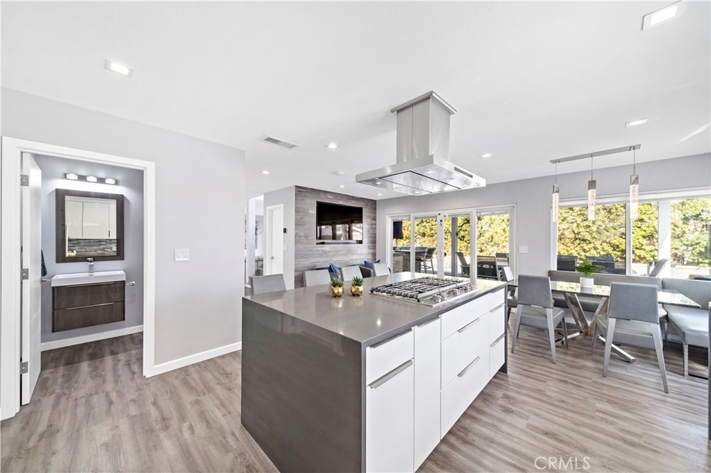8711 Mossford