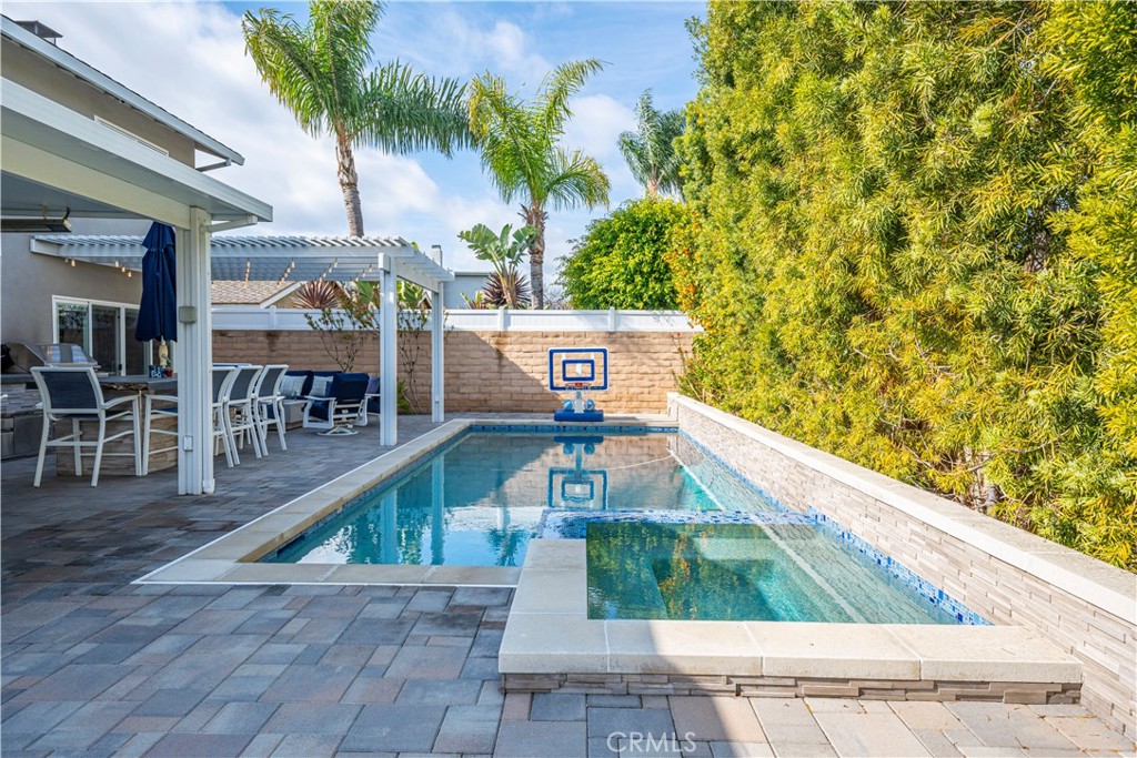 8711 Mossford