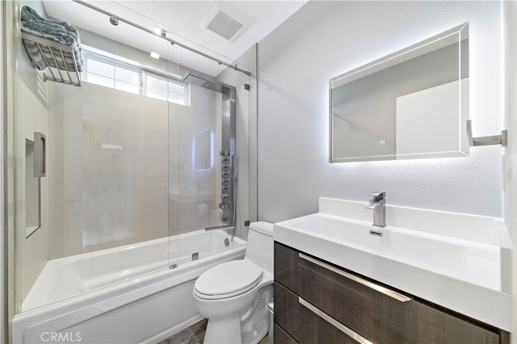 8711 Mossford
