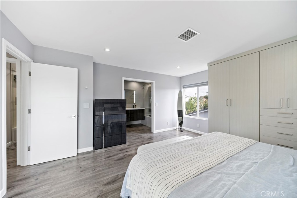8711 Mossford