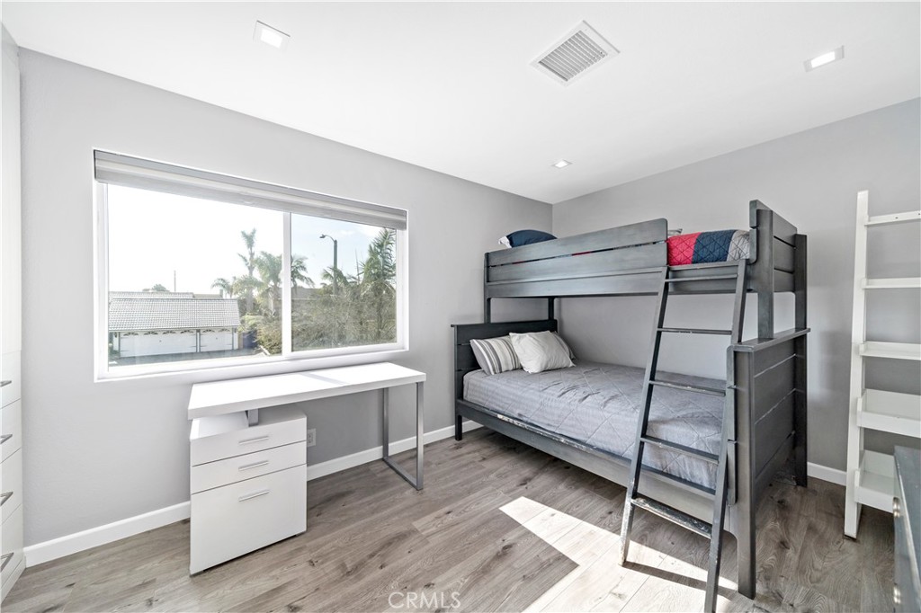 8711 Mossford