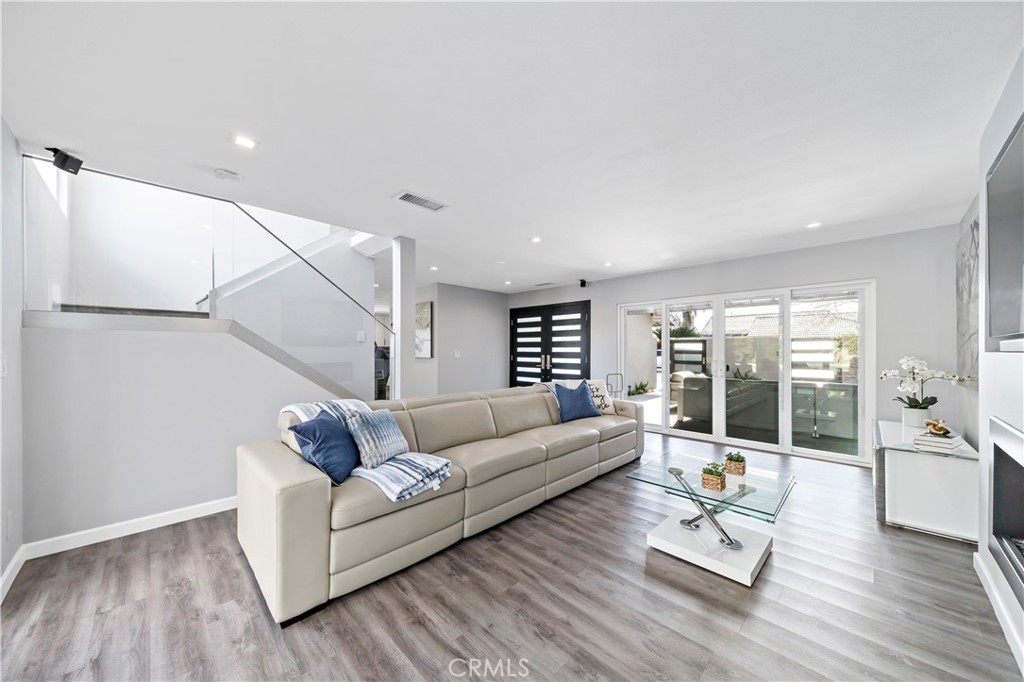 8711 Mossford