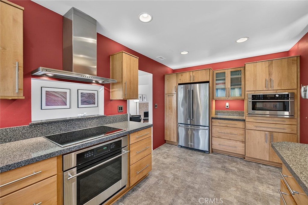 10072 Birchwood
