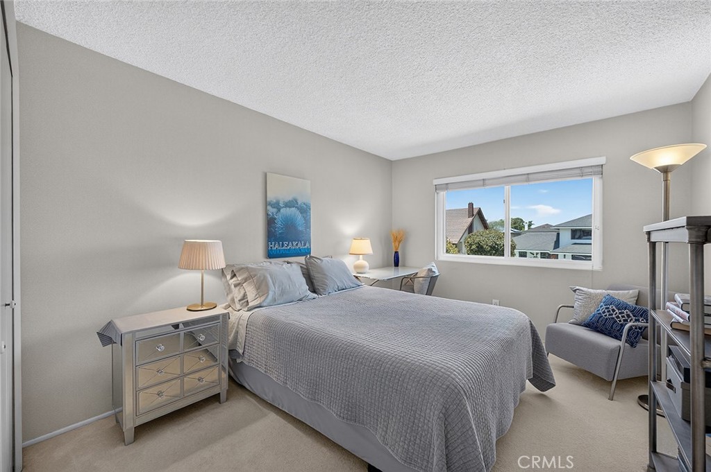 10072 Birchwood