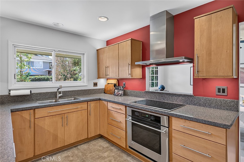 10072 Birchwood
