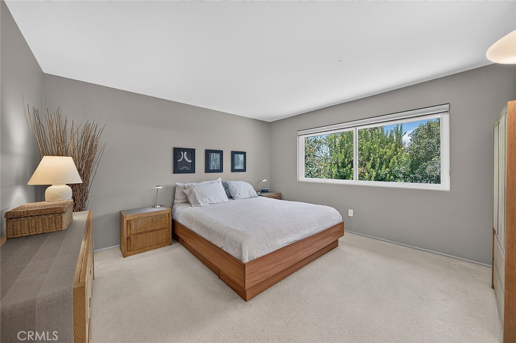 10072 Birchwood