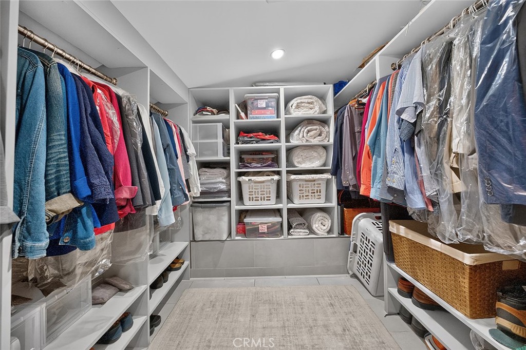 10072 Birchwood