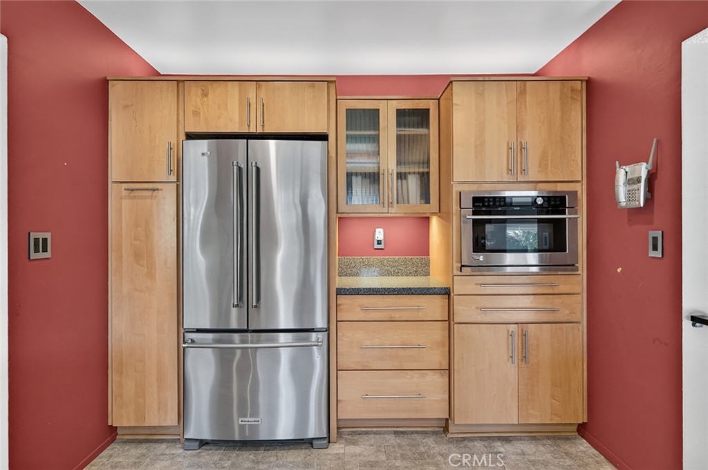 10072 Birchwood
