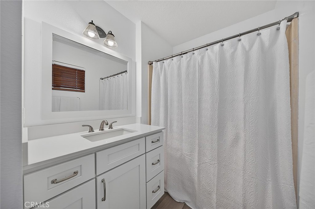 21056 Champlain