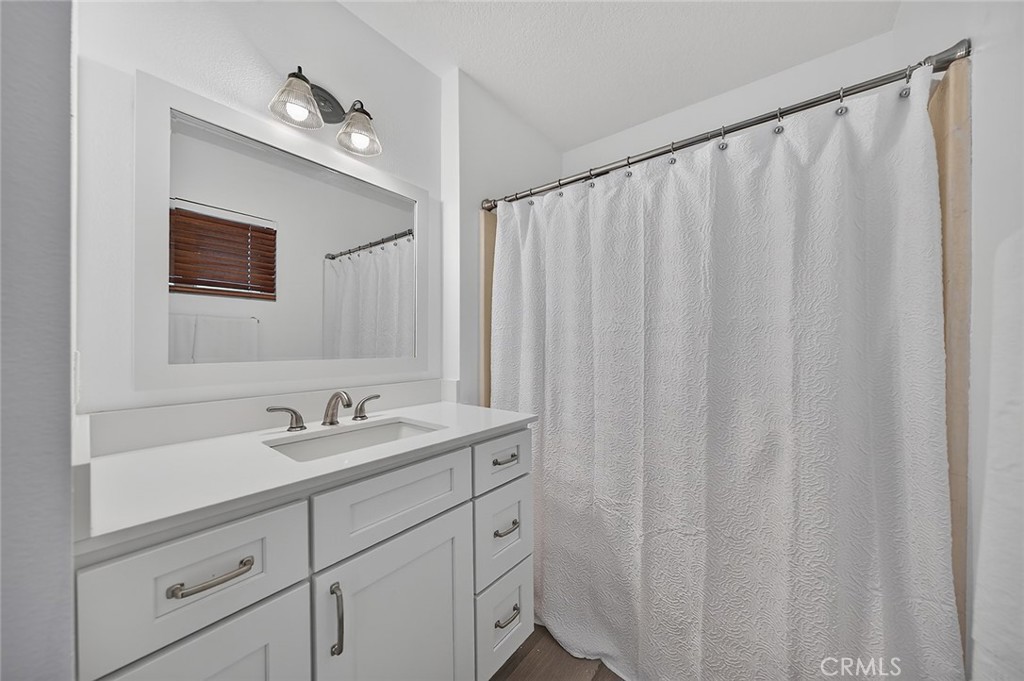 21056 Champlain