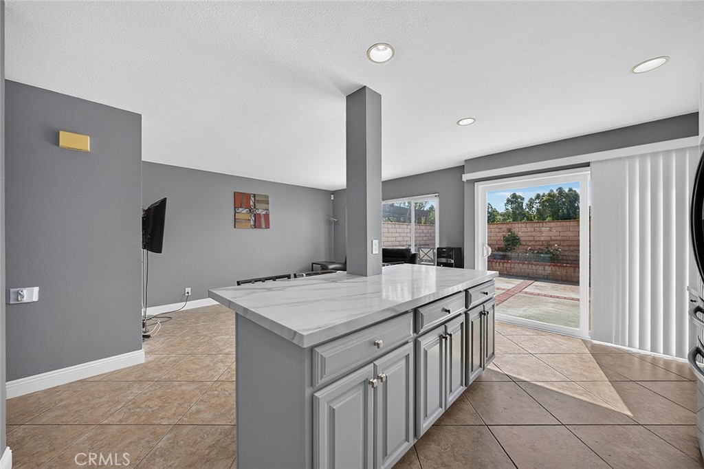 21056 Champlain