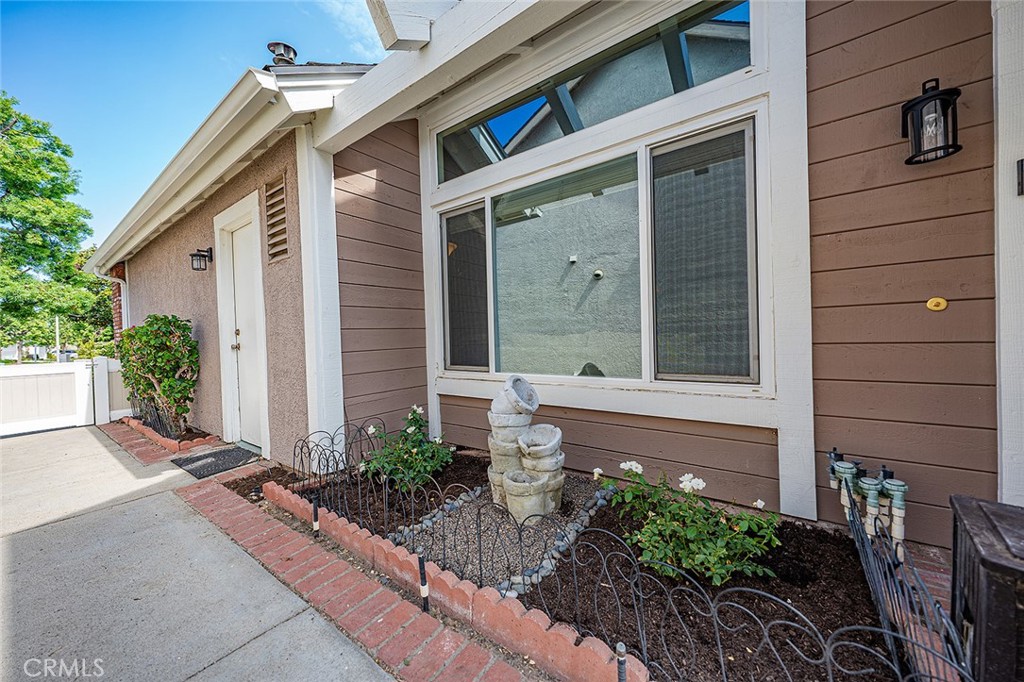 21056 Champlain