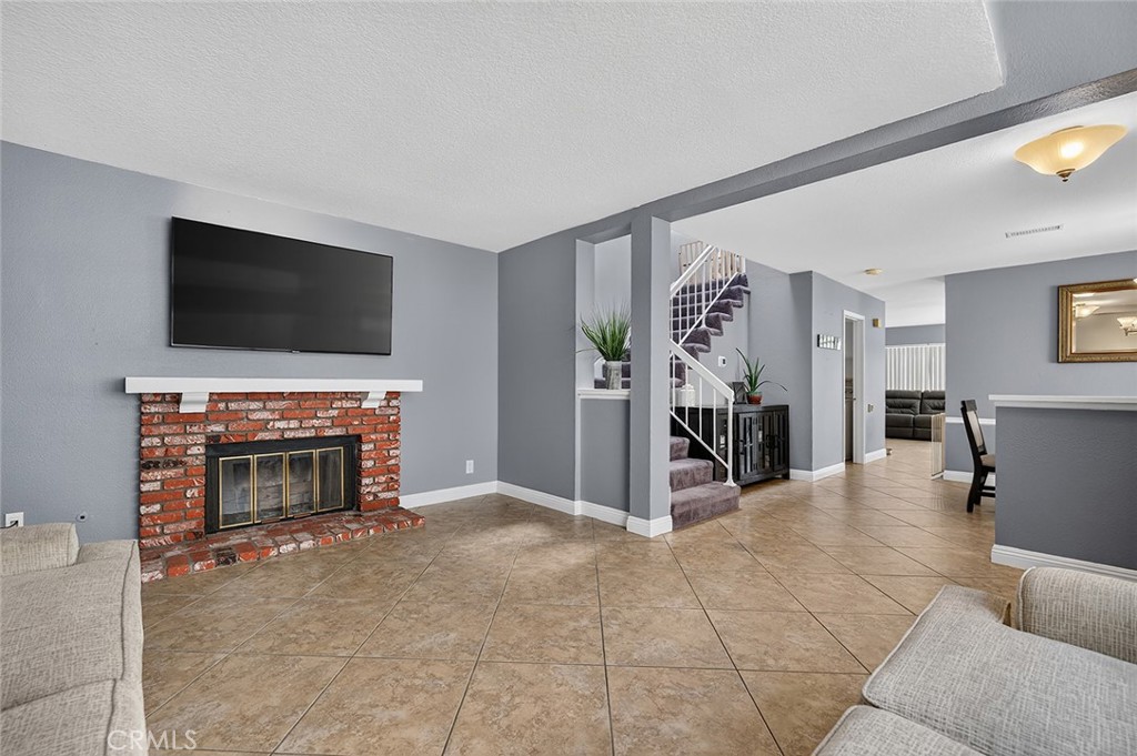 21056 Champlain
