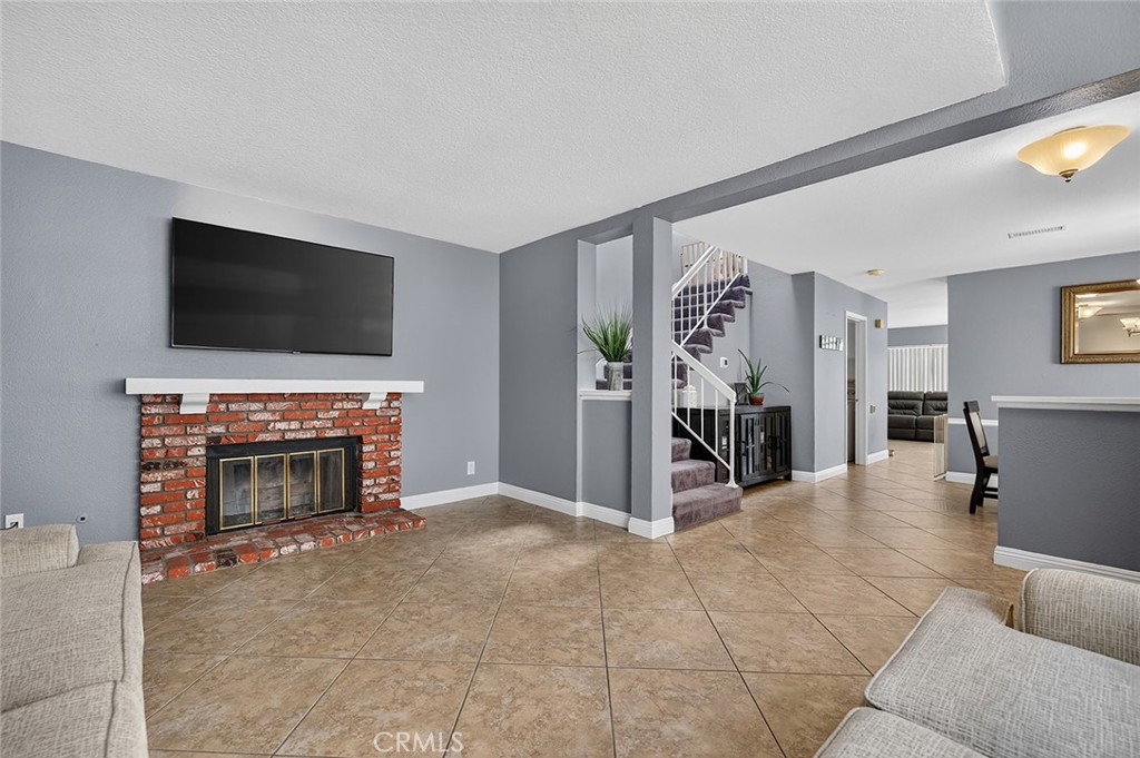 21056 Champlain