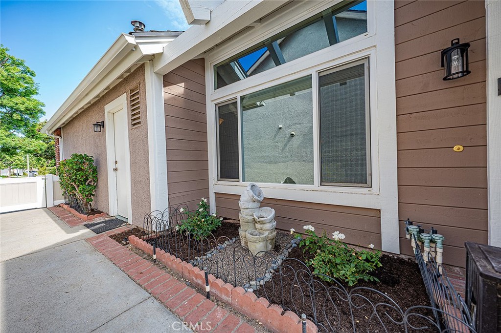 21056 Champlain